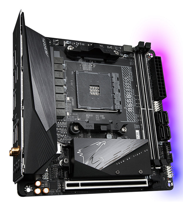 GIGABYTE B550I AORUS PRO AX motherboard